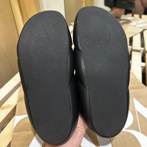 H&M Quilted Slippers Clogs - Picture 8 of 10